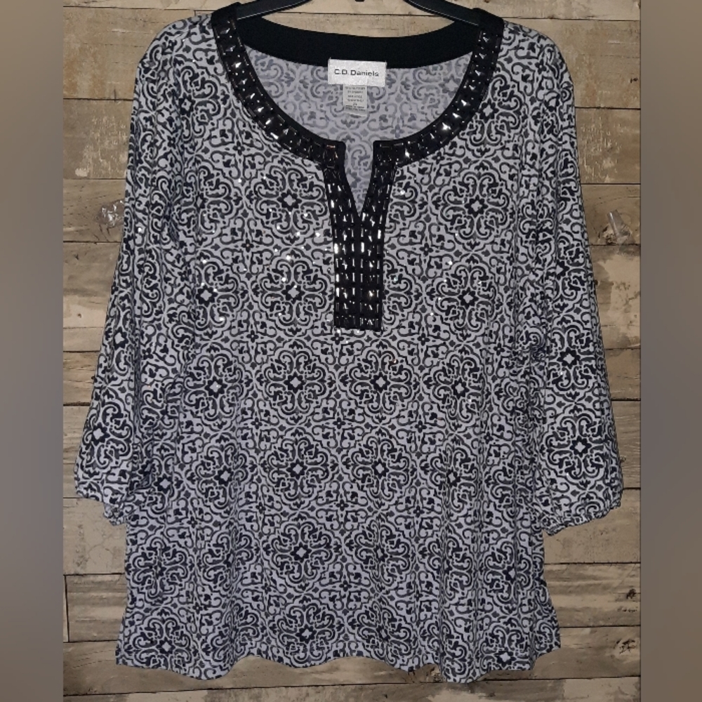 C.D. DANIELS SIZE 2XL